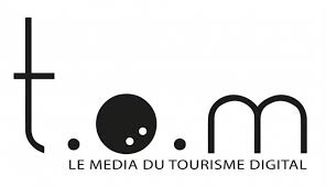 logo de tom travel le media du tourisme digital